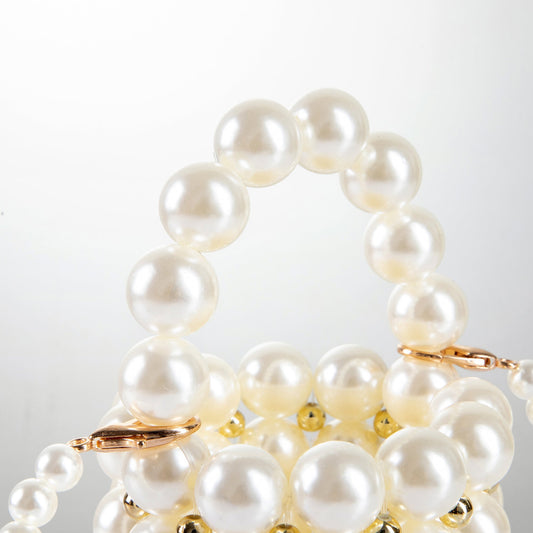 Lipstick Pearl Bucket